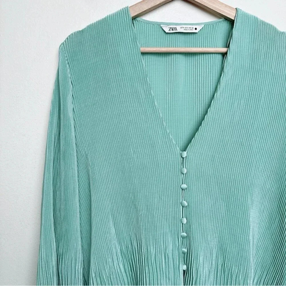 Zara Womens Size Small Pleated Green Button Blouse - Picture 7 of 14